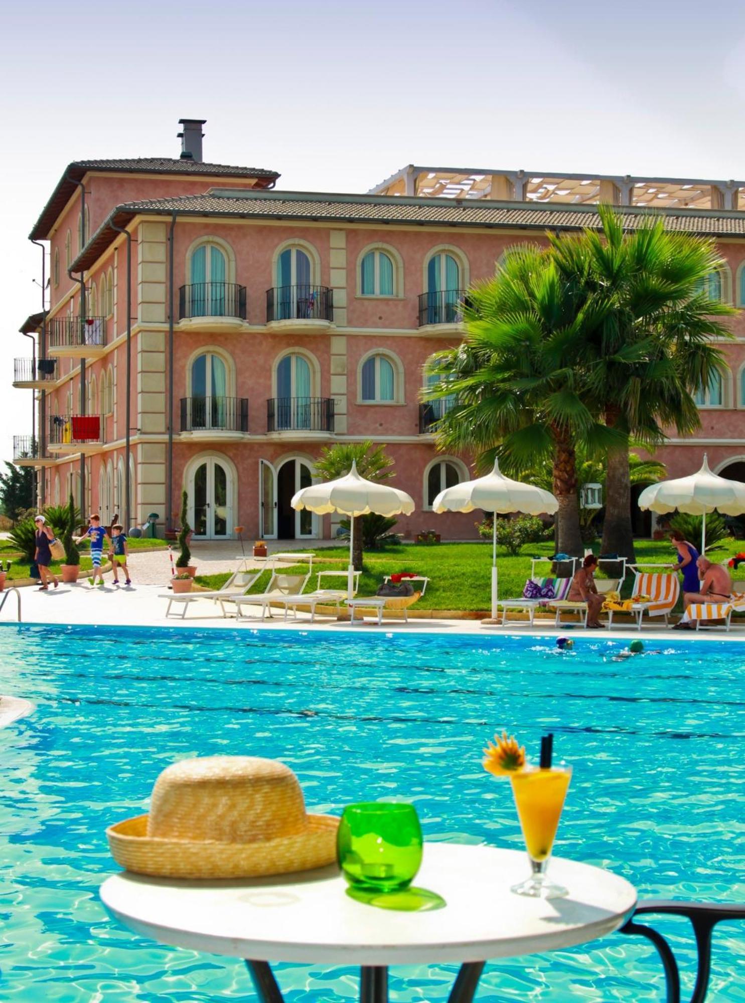 Bv Airone Resort Marina di Sibari Exterior photo