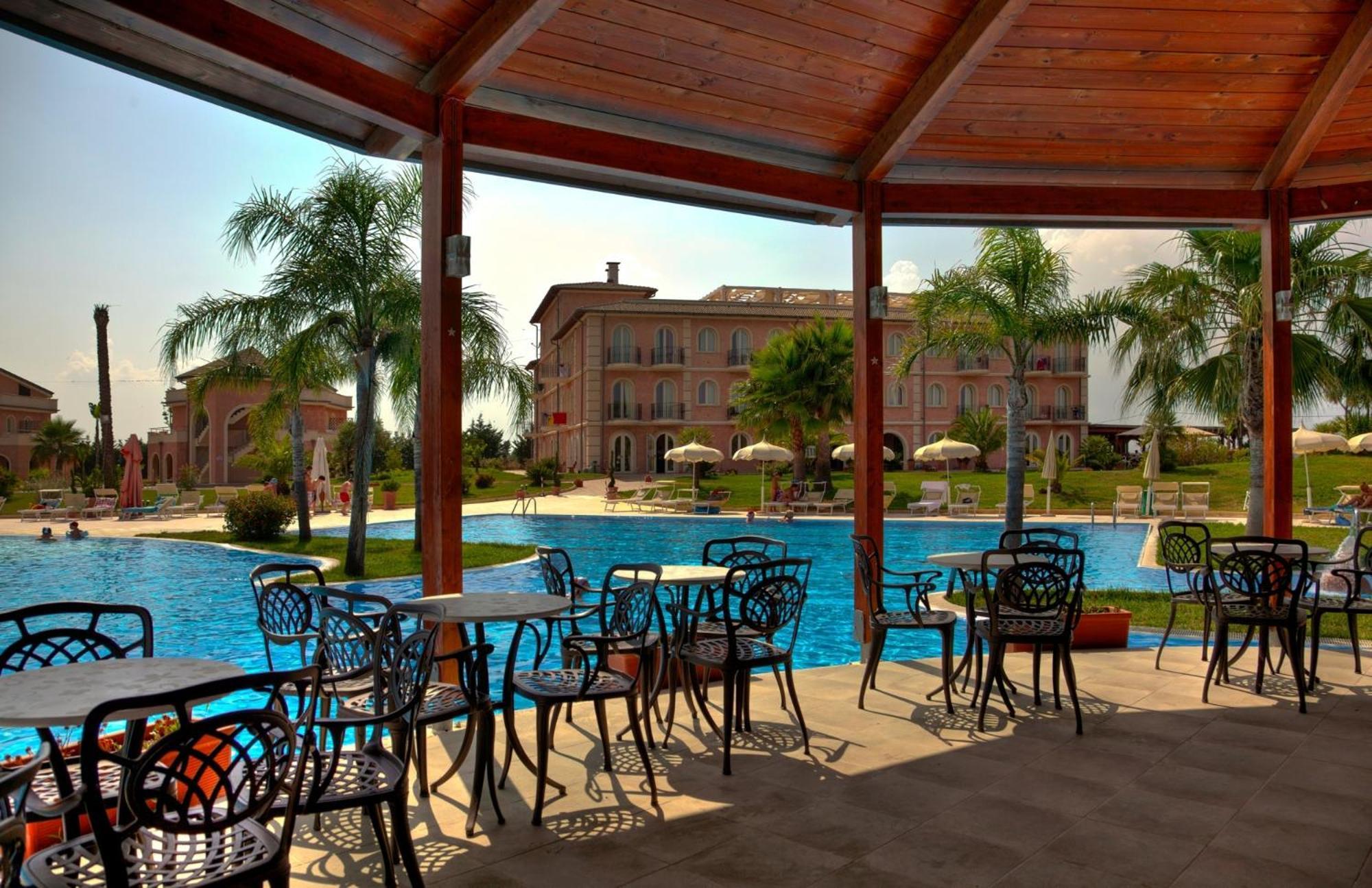 Bv Airone Resort Marina di Sibari Exterior photo